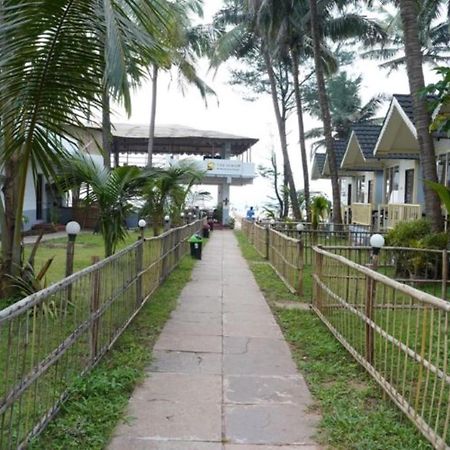 Molly'S Nest Hotel มานเดรม ภายนอก รูปภาพ