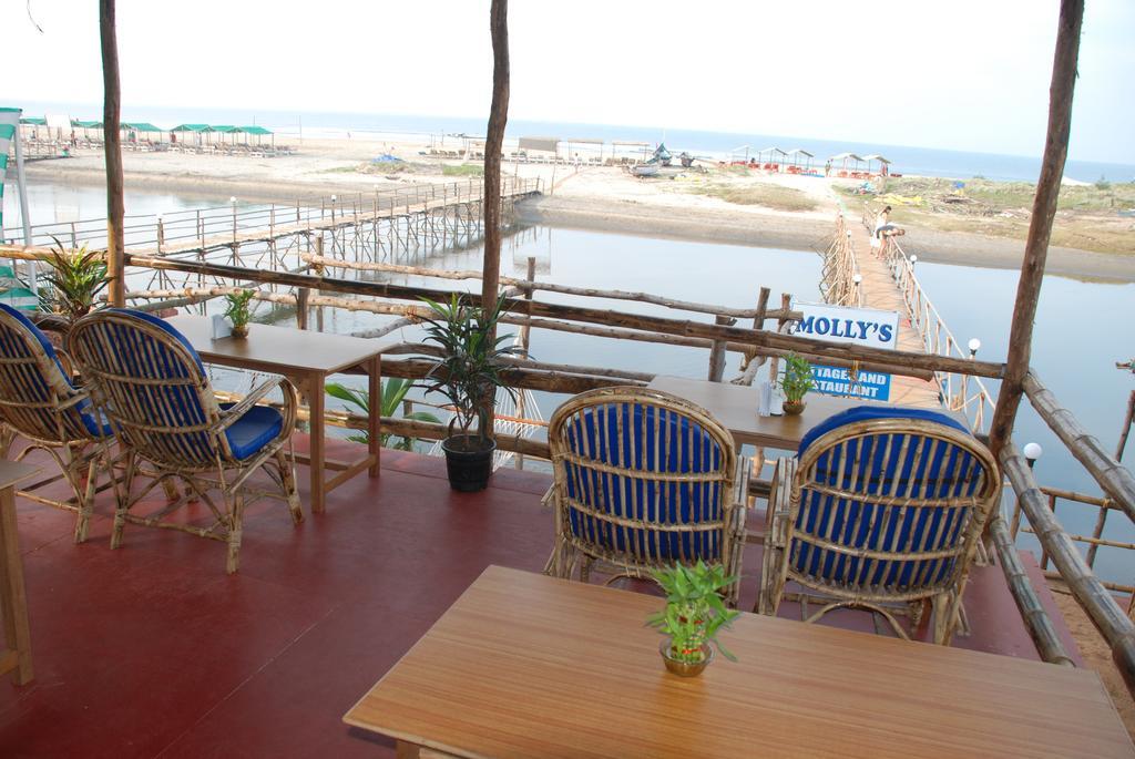 Molly'S Nest Hotel มานเดรม ภายนอก รูปภาพ