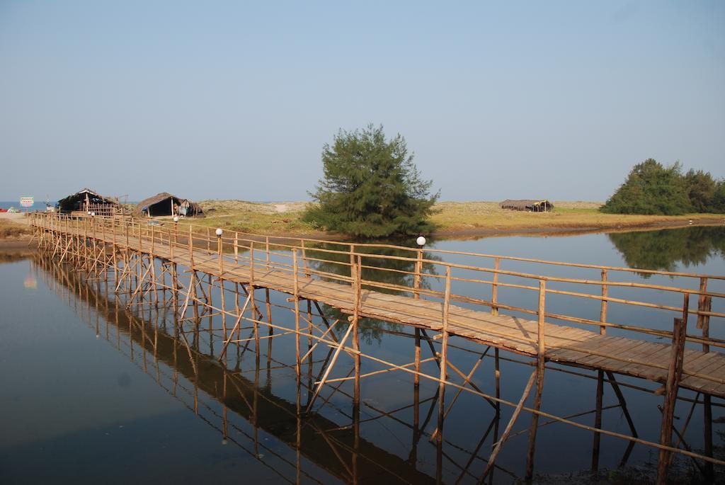 Molly'S Nest Hotel มานเดรม ภายนอก รูปภาพ