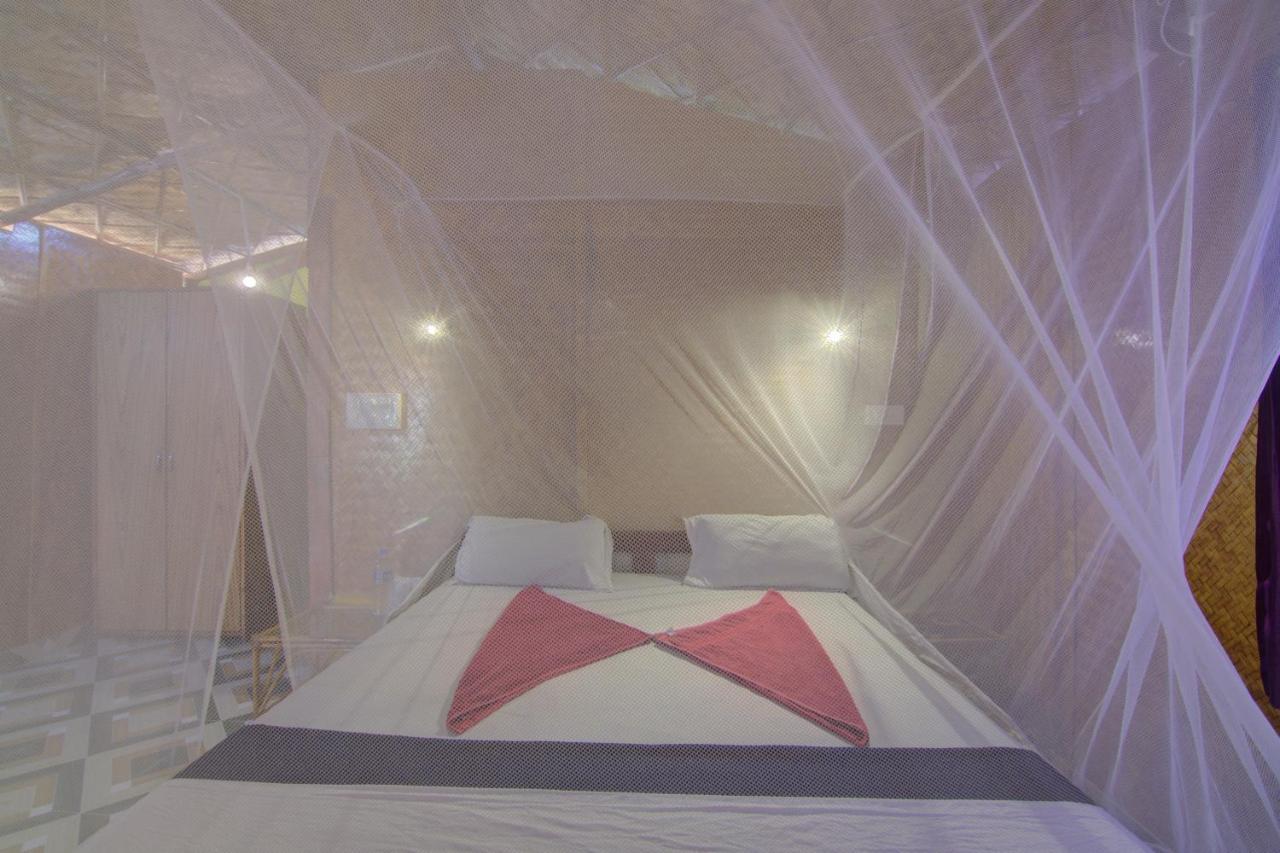 Molly'S Nest Hotel มานเดรม ภายนอก รูปภาพ